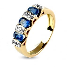 Bague Saphir 1.80 carats sertie de diamants 0.06 ct en Or Jaune diamant Ilaria -10559-SA
